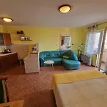 Rina Appartement *