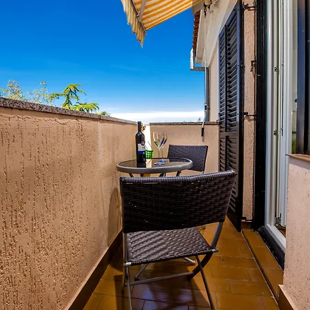 Apartamento Rina *