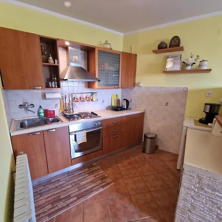Rina Apartment